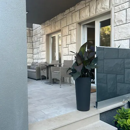 Delfa Luxe Apartment