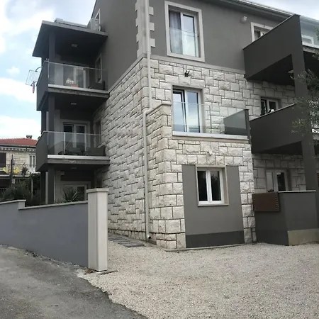 Delfa Luxe *