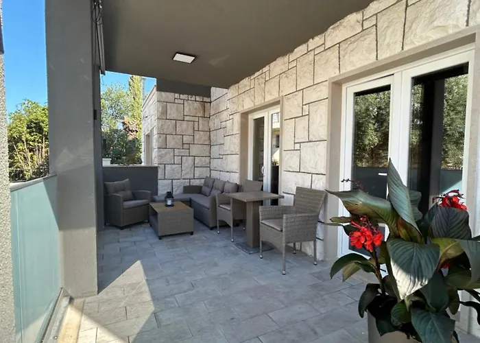 Delfa Luxe Apartman Supetar