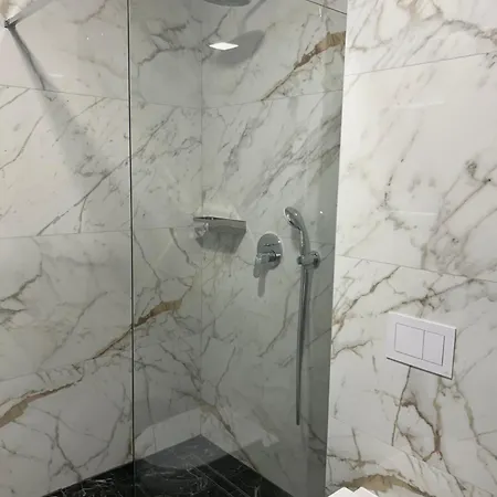 Delfa Luxe Suite-sustainable Luxury & Ev Station