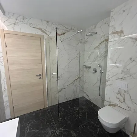 Apartment Delfa Luxe Suite-sustainable Luxury & Ev Station *