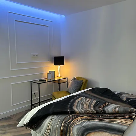 Delfa Luxe Suite-sustainable Luxury & Ev Station * Supetar